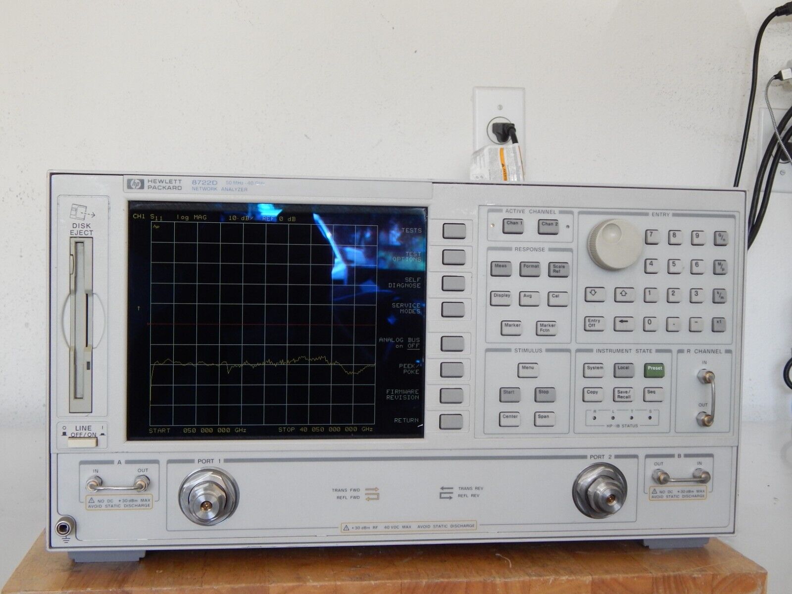 HP Agilent 8722D Network Analyzer Opt's 010, 012, 1D5, 400 S/N US36140356 WRNTY HP Agilent 8722D Network Analyzer Opt's 010, 012, 1D5, 400 S/N US36140356 WRNTY